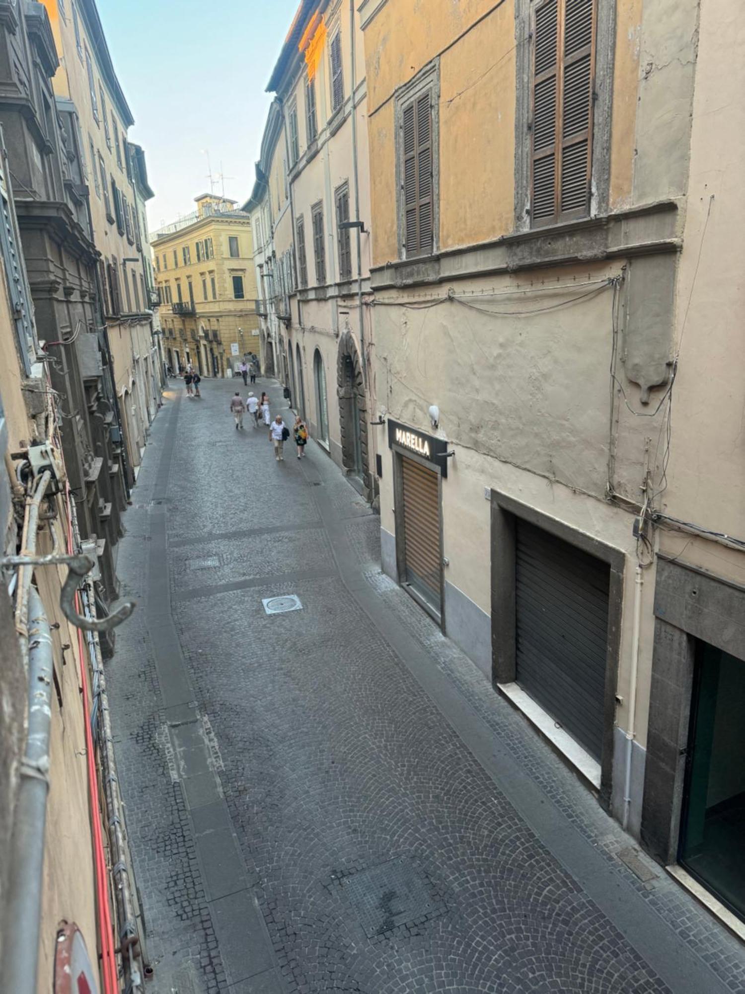 Antica Residenza Del Corso Viterbo Appartamento Vittorio Emanuele Exterior photo